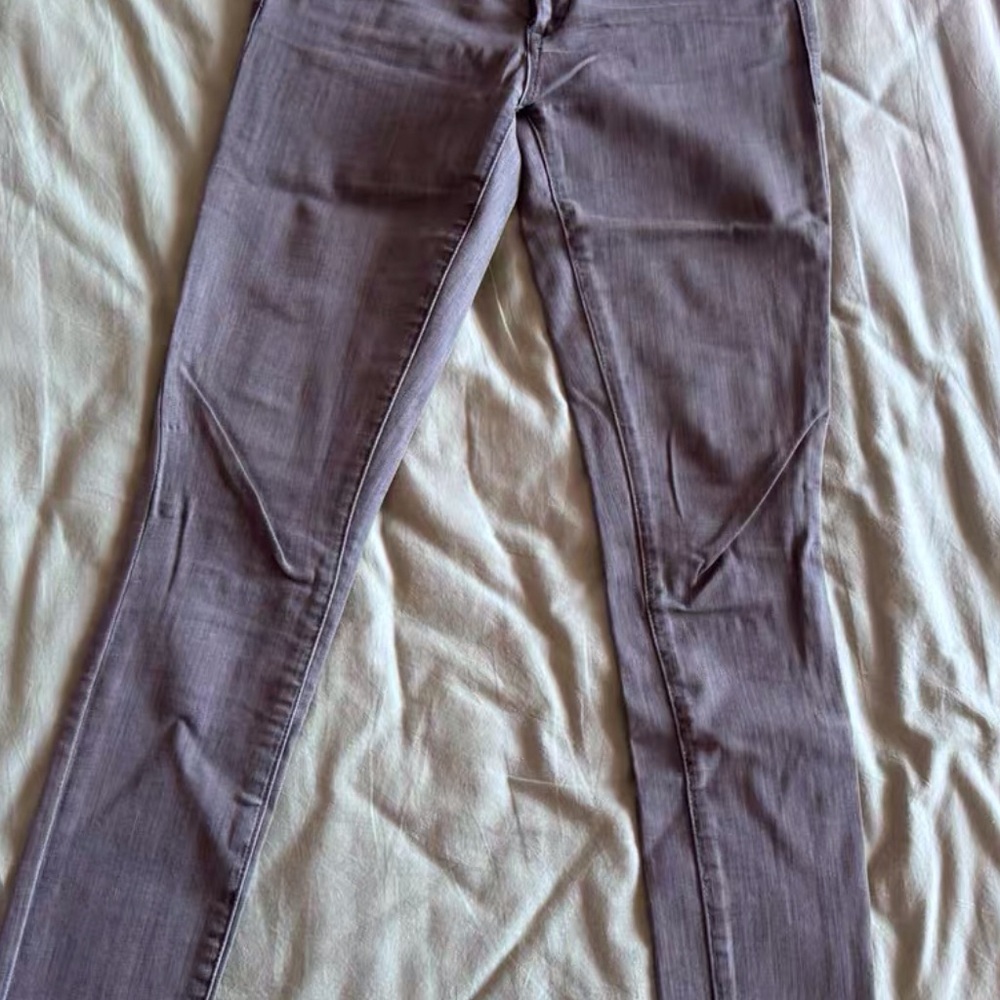 Women's Skinny Jeans in Purple